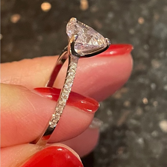 SPARKLING Sterling Silver Triangle Sterling Silver Plating Zircon Ring - Picture 2 of 5
